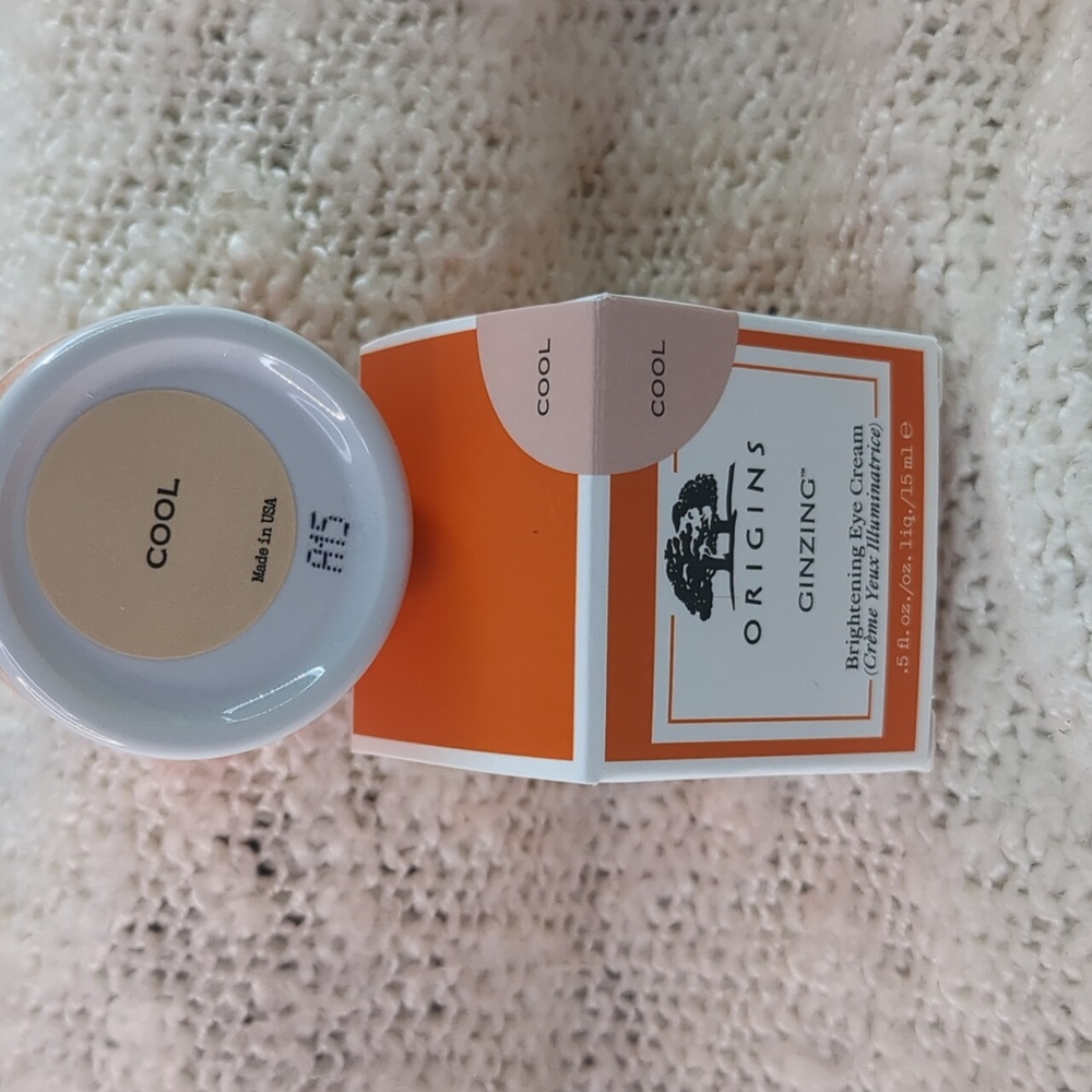 Origins GinZing Brightening Eye Cream in Cool, 15ml/0.50fl oz - Picture 11 of 12